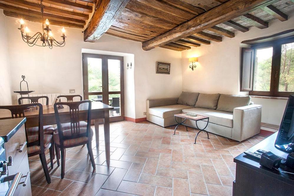 Country House Villa La Farfalla Pietralunga  Luaran gambar