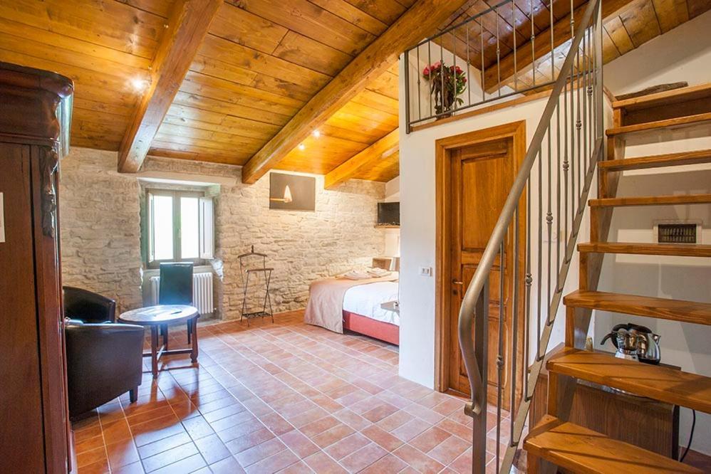 Country House Villa La Farfalla Pietralunga  Luaran gambar