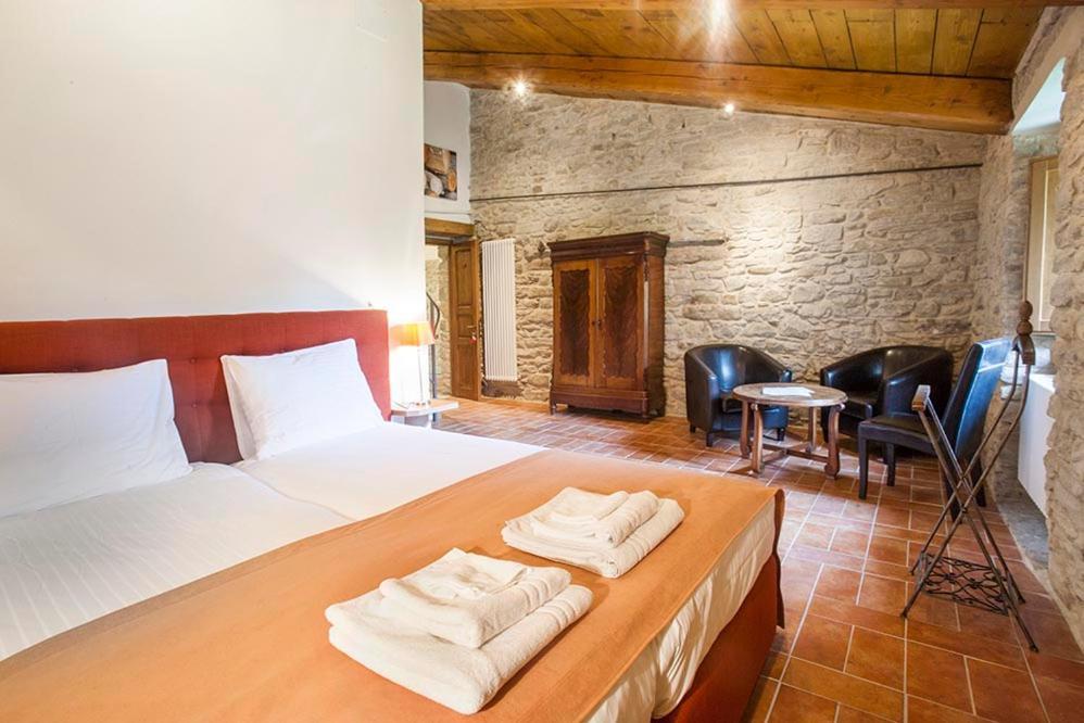 Country House Villa La Farfalla Pietralunga  Luaran gambar