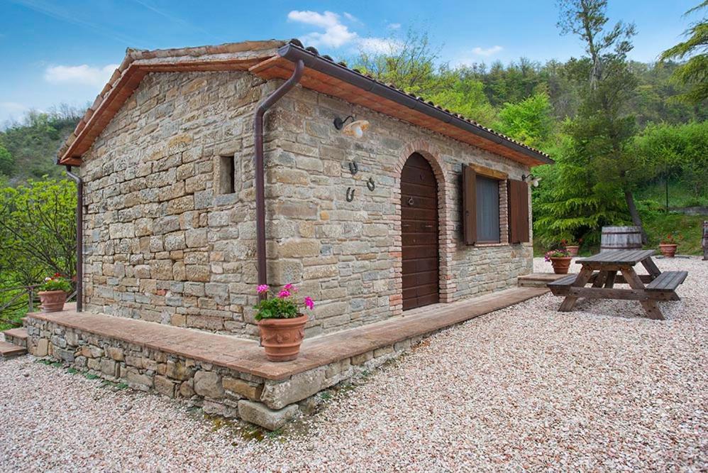 Country House Villa La Farfalla Pietralunga  Luaran gambar