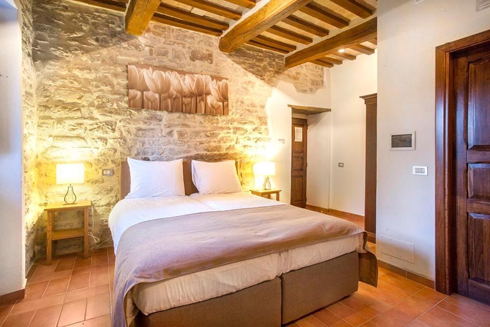 Country House Villa La Farfalla Pietralunga  Luaran gambar