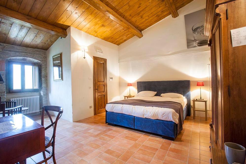 Country House Villa La Farfalla Pietralunga  Luaran gambar